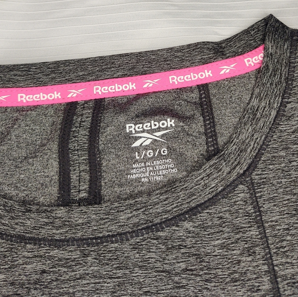 NEW Reebok Grey Gym Tank Top Size Large - Picture 4 of 8